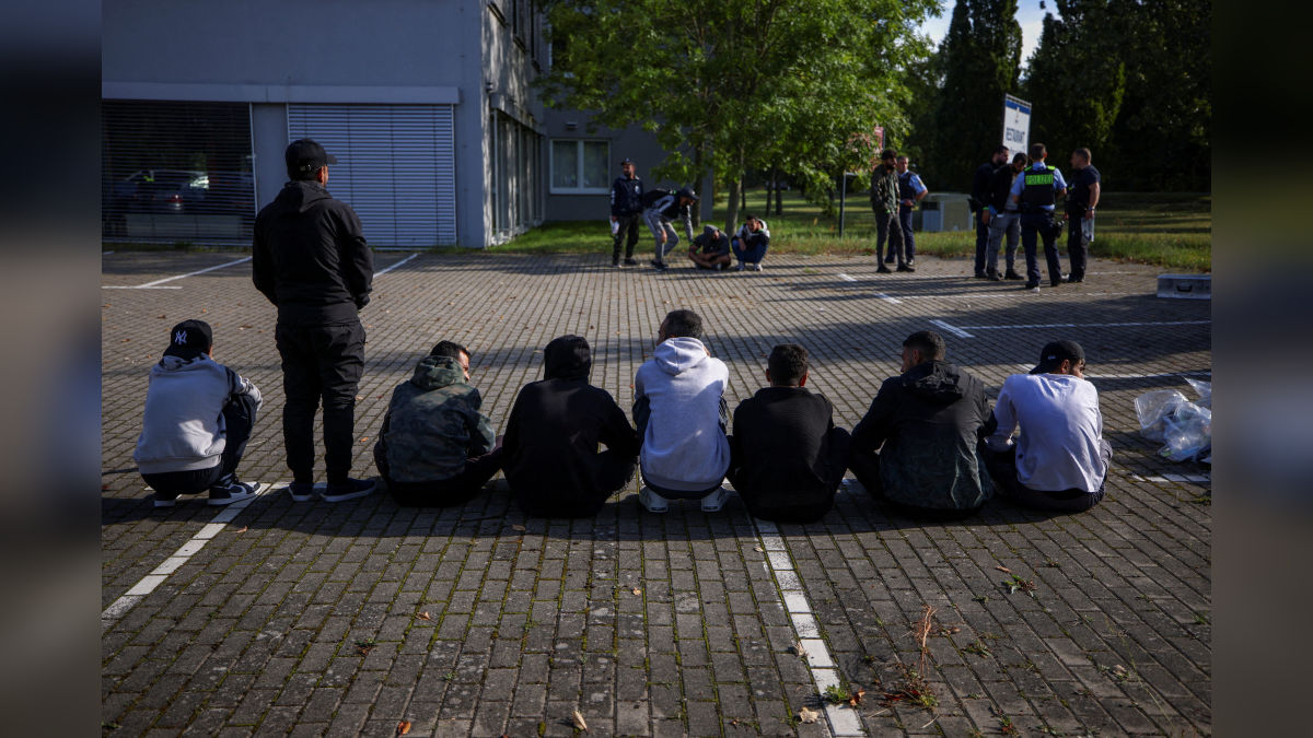 The German government has approved new measures to tighten restrictions on family reunification for migrants and to postpone their eligibility for citizenship. (Photo; Reuters) The German government has approved new measures to tighten restrictions on family reunification for migrants and to postpone their eligibility for citizenship. (Photo; Reuters)