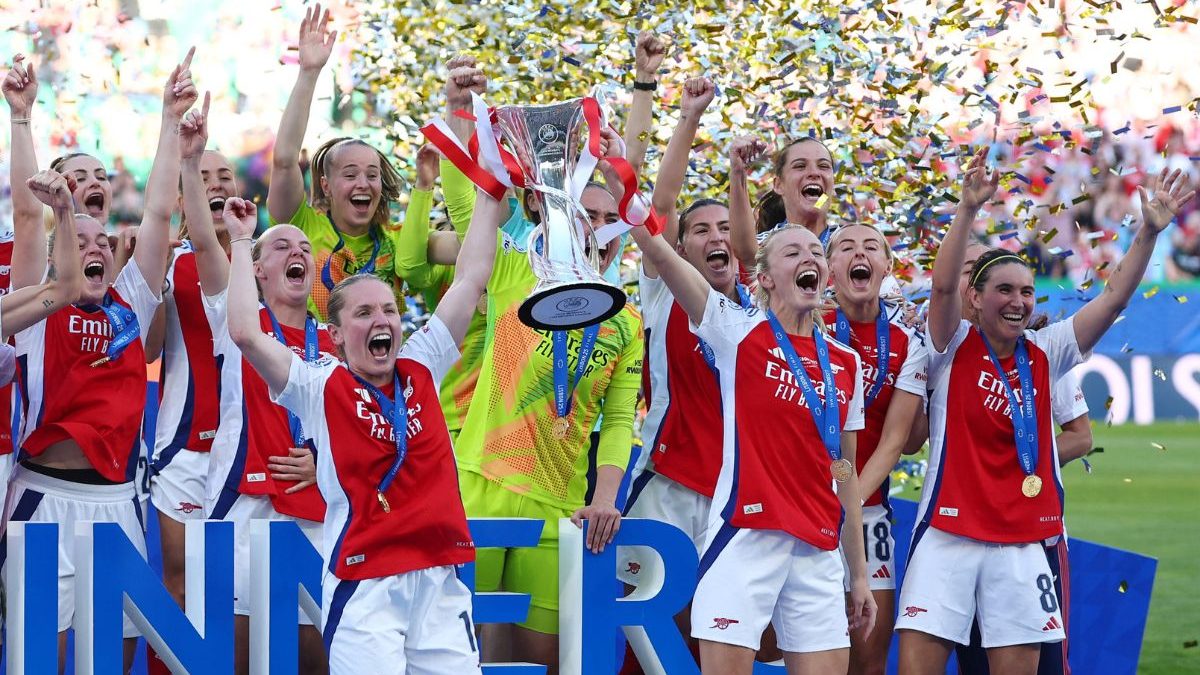 Arsenal stun Barcelona to win the Women's Champions League after 18 years