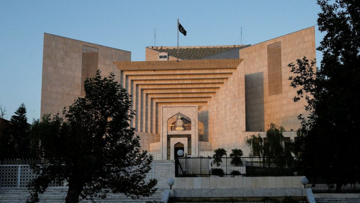 'Grave assault on constitution': 2 judges of Pakistan Supreme Court resign over 27th Amendment 'Grave assault on constitution': 2 judges of Pakistan Supreme Court resign over 27th Amendment