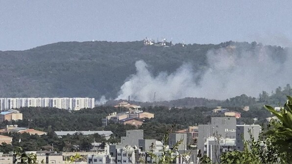 South Korean Navy plane crashes with four people on board, probe launched