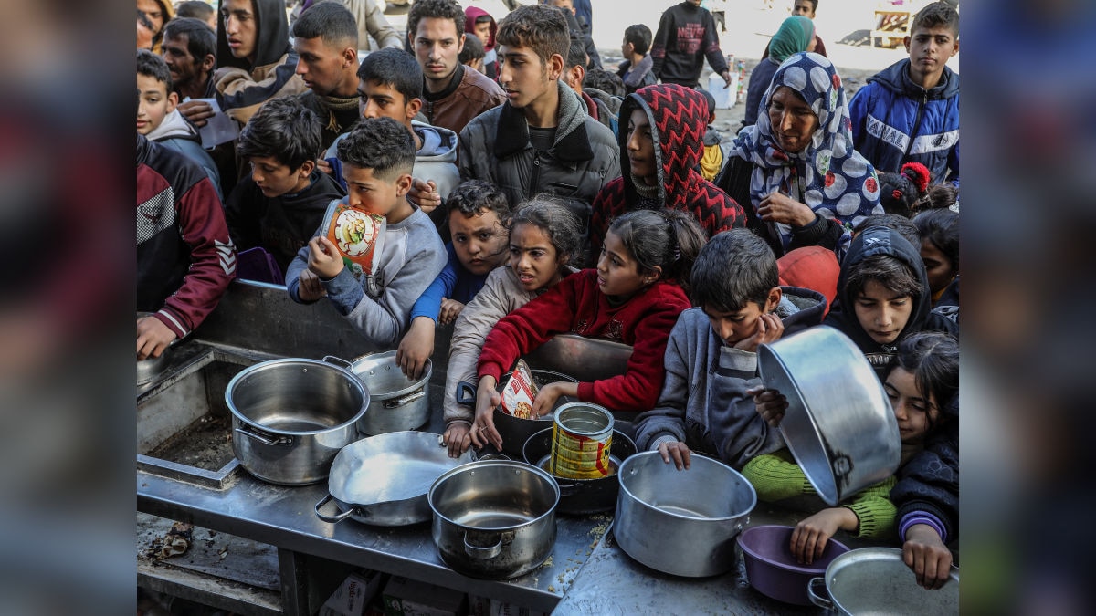 ‘The worst feeling’: Gaza living in ‘fear of famine’ due to Israeli blockade, say aid workers