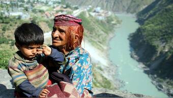 Nomads sit above Chenab River. It has been reported that amidst India-Pakistan tensions, Islamabad has written a letter to New Delhi, urging it to rethink the suspension on the Indus Waters Treaty. File image/Reuters