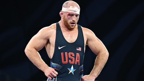 Olympic gold medalist Kyle Snyder charged in prostitution sting in USA