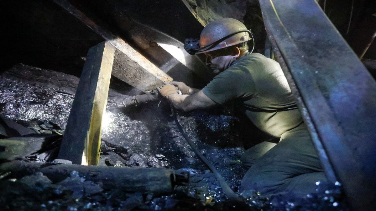 US-Ukraine sign crucial minerals deal: What will be the impact on Russia war?