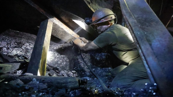 US-Ukraine sign crucial minerals deal: What will be the impact on Russia war?