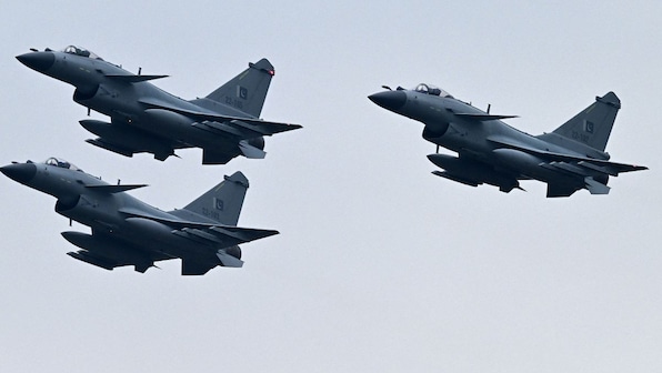 Can Pakistan afford China’s J-35 fighter jets even at discounted rates, ask netizens