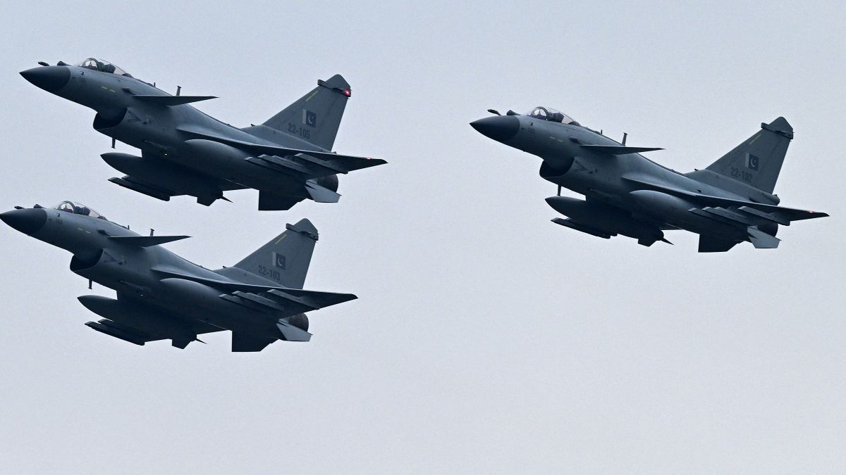 Pakistan Air Force J-10C fighter jets perform at a rehearsal ahead of Pakistan's national day parade in Islamabad. Used for representational purposes | File image/AFP Pakistan Air Force J-10C fighter jets perform at a rehearsal ahead of Pakistan's national day parade in Islamabad. Used for representational purposes | File image/AFP
