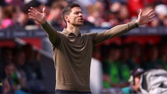Bayer Leverkusen coach Xabi Alonso reacts during a match. Image: Reuters