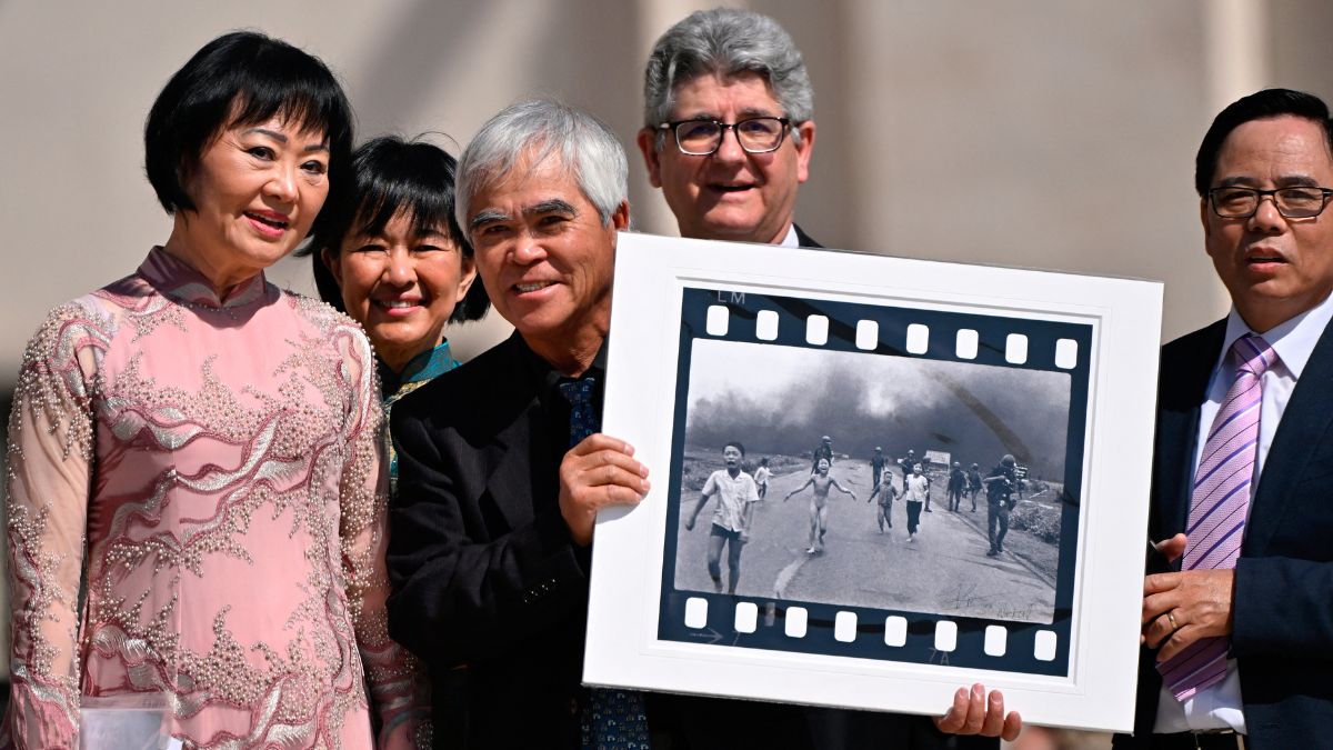 The child at the centre of the image, later known worldwide as the “Napalm Girl,” is Phan Thi Kim Phuc. AFP/File Photo
The child at the centre of the image, later known worldwide as the “Napalm Girl,” is Phan Thi Kim Phuc. AFP/File Photo