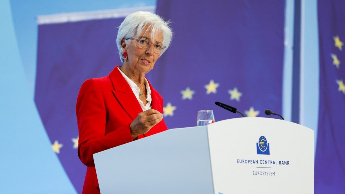 It's Europe's 'global euro's moment, says ECB's Lagarde as dollar stumbles