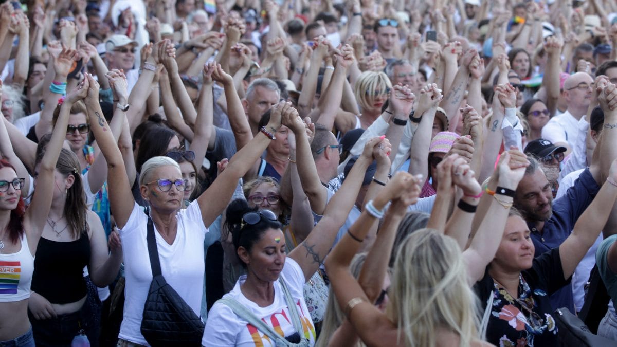 Record-breaking Budapest Pride defies government ban amid LGBTQ crackdown
