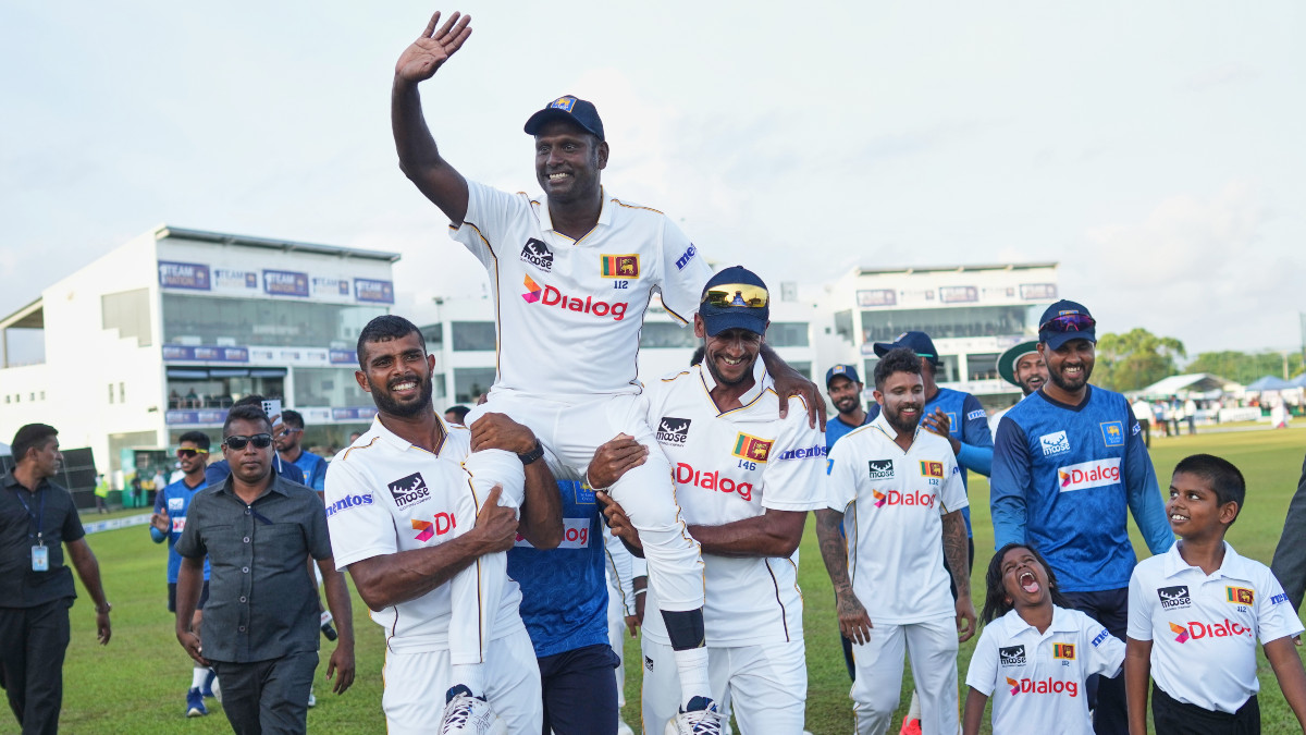 Angelo Mathews receives special tribute on Test farewell as Sri Lanka, Bangladesh play out draw in Galle Angelo Mathews receives special tribute on Test farewell as Sri Lanka, Bangladesh play out draw in Galle