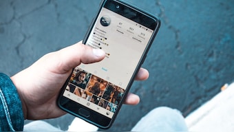 Tech companies that design the various features and algorithms to keep you picking up your phone aren’t advertising this behaviour. Representational image/Pixabay 