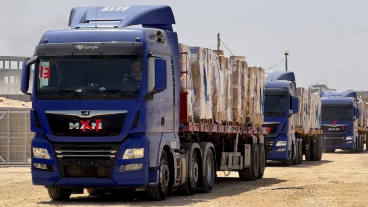 US-backed aid group says Hamas attacked aid convoy in Gaza, killing at least 8 Palestinian US-backed aid group says Hamas attacked aid convoy in Gaza, killing at least 8 Palestinian