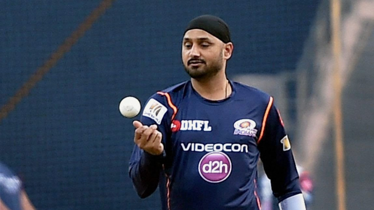 Former India and Mumbai Indians off-spinner Harbhajan Singh directed his ire towards the Mahela Jayawardene-led support staff following the Hardik Pandya-led side's five-wicket defeat at the hands of Punjab Kings in Qualifier 2 of the 2025 Indian Premier League. PTI Former India and Mumbai Indians off-spinner Harbhajan Singh directed his ire towards the Mahela Jayawardene-led support staff following the Hardik Pandya-led side's five-wicket defeat at the hands of Punjab Kings in Qualifier 2 of the 2025 Indian Premier League. PTI