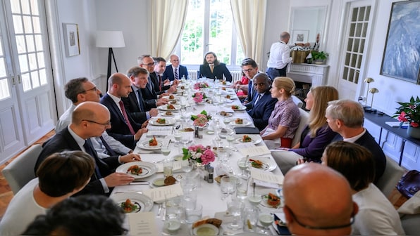 Europe, Iran foreign ministers meet, press Tehran to rejoin nuclear