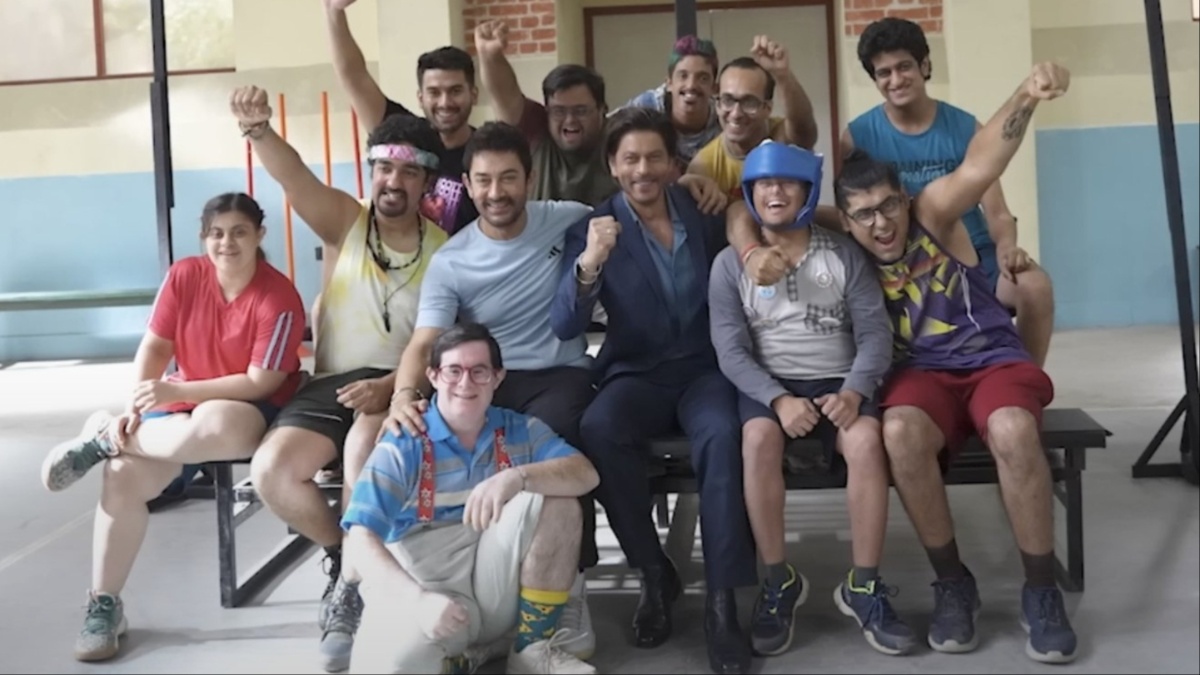Shah Rukh Khan visits Sitaare Zameen Par set, says 'Aamir Khan has told me at least 10 times...' WATCH Shah Rukh Khan visits Sitaare Zameen Par set, says 'Aamir Khan has told me at least 10 times...' WATCH