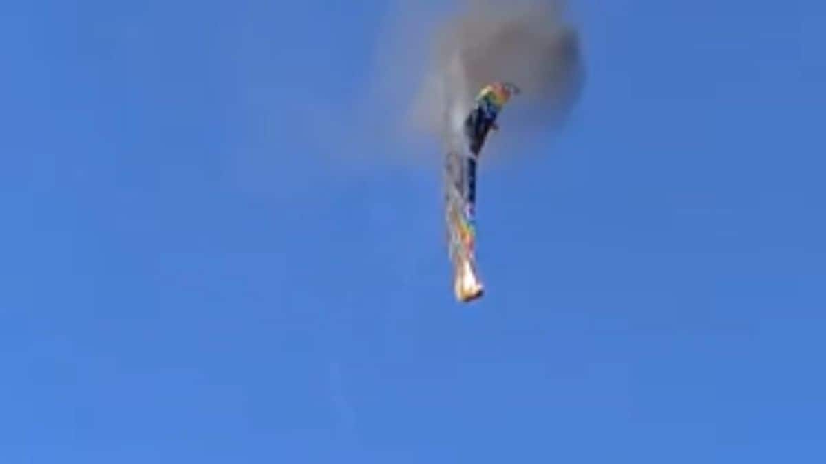 Eight killed as hot-air balloon catches fire in Brazil