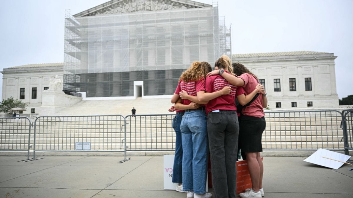US Supreme Court allows partial enforcement of Trump’s birthright citizenship order