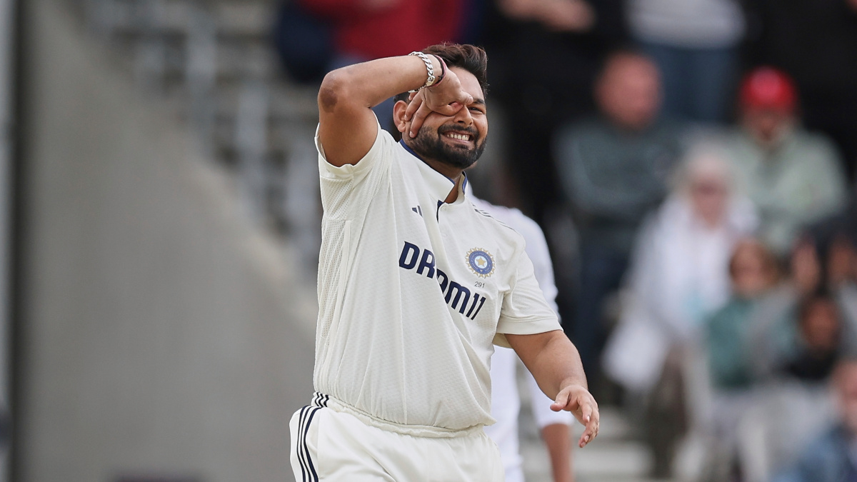KL Rahul and Rishabh Pant's tons light up Day 4 of Headingley Test as India set England 371 to win KL Rahul and Rishabh Pant's tons light up Day 4 of Headingley Test as India set England 371 to win