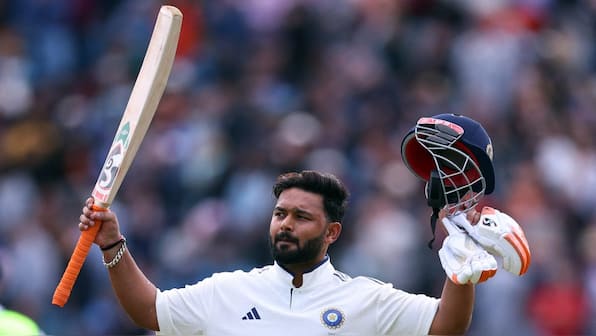 Rishabh Pant reprimanded by ICC for 'showing dissent' to umpire Paul Reiffel in Headingley Test