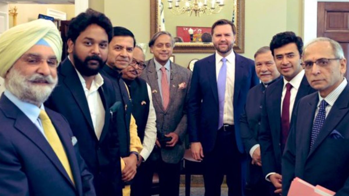 Congress leader Shashi Tharoor, alongside the rest of an Indian delegation, met US Vice President JD Vance. X.com/@ShashiTharoor Congress leader Shashi Tharoor, alongside the rest of an Indian delegation, met US Vice President JD Vance. X.com/@ShashiTharoor