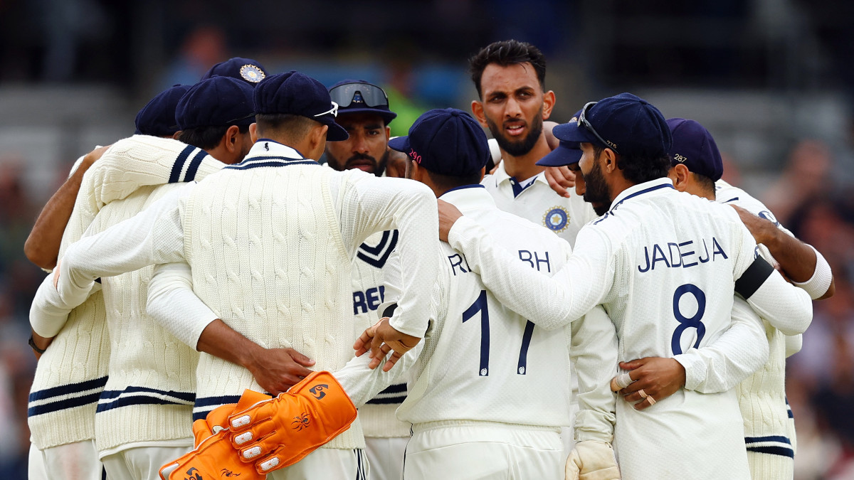 Pathan calls for more 'aggressive bowling' from India at Headingley; Shastri feels Gill and Co missing Kohli's presence Pathan calls for more 'aggressive bowling' from India at Headingley; Shastri feels Gill and Co missing Kohli's presence