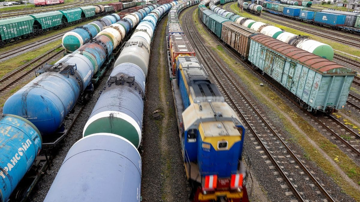 Russia, North Korea to resume direct train service between Moscow and ...