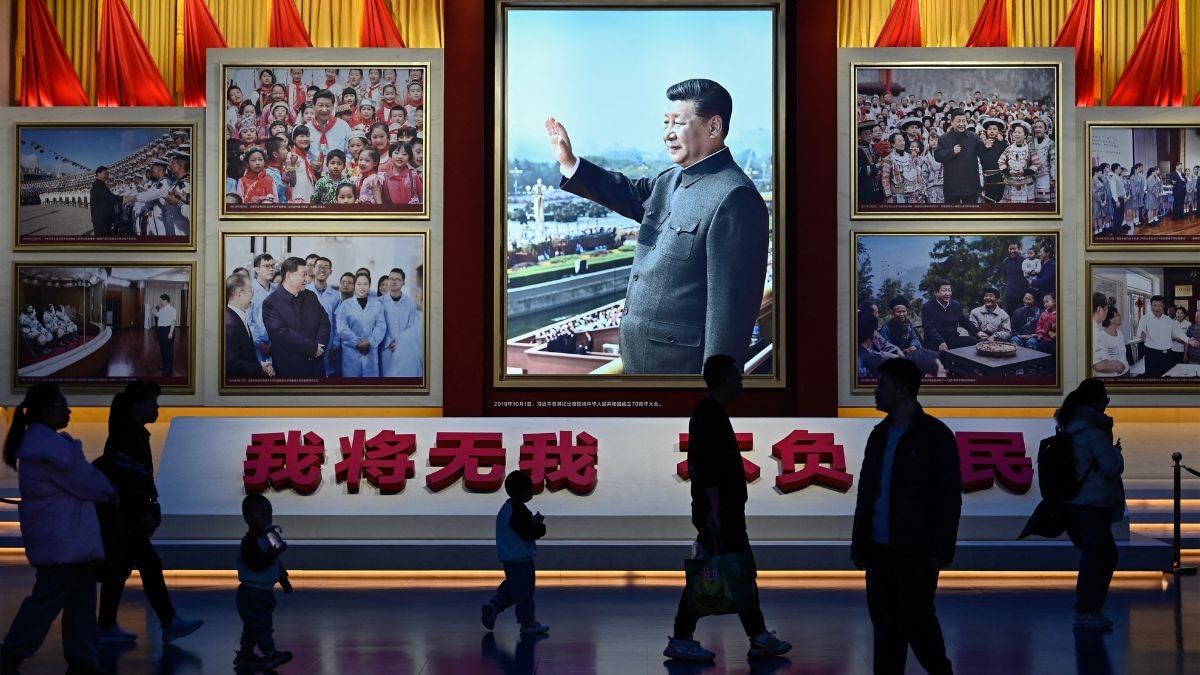 New rule for Chinese bureaucrats: No booze, cigarettes or gourmet meals in official meetings