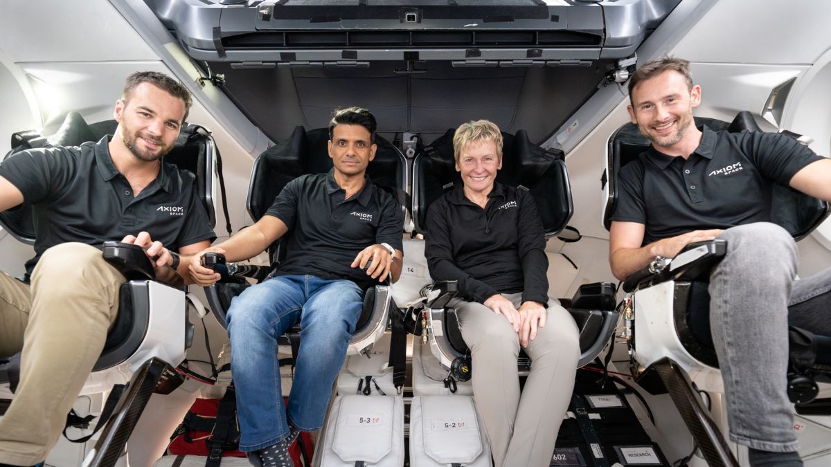 The mission crew includes Commander Peggy Whitson, along with specialists Tigor Kapu from Hungary and Slawosz Uznanski-Wisniewski from Poland, apart from Shukla. X/@NASASpaceOps
The mission crew includes Commander Peggy Whitson, along with specialists Tigor Kapu from Hungary and Slawosz Uznanski-Wisniewski from Poland, apart from Shukla. X/@NASASpaceOps