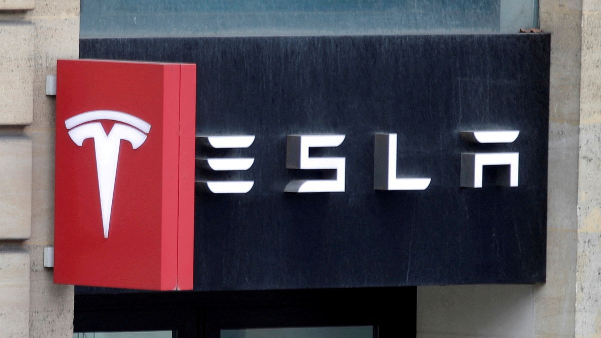 Elon Musk’s Tesla to debut in India next week, first experience centre at Mumbai’s BKC Elon Musk’s Tesla to debut in India next week, first experience centre at Mumbai’s BKC