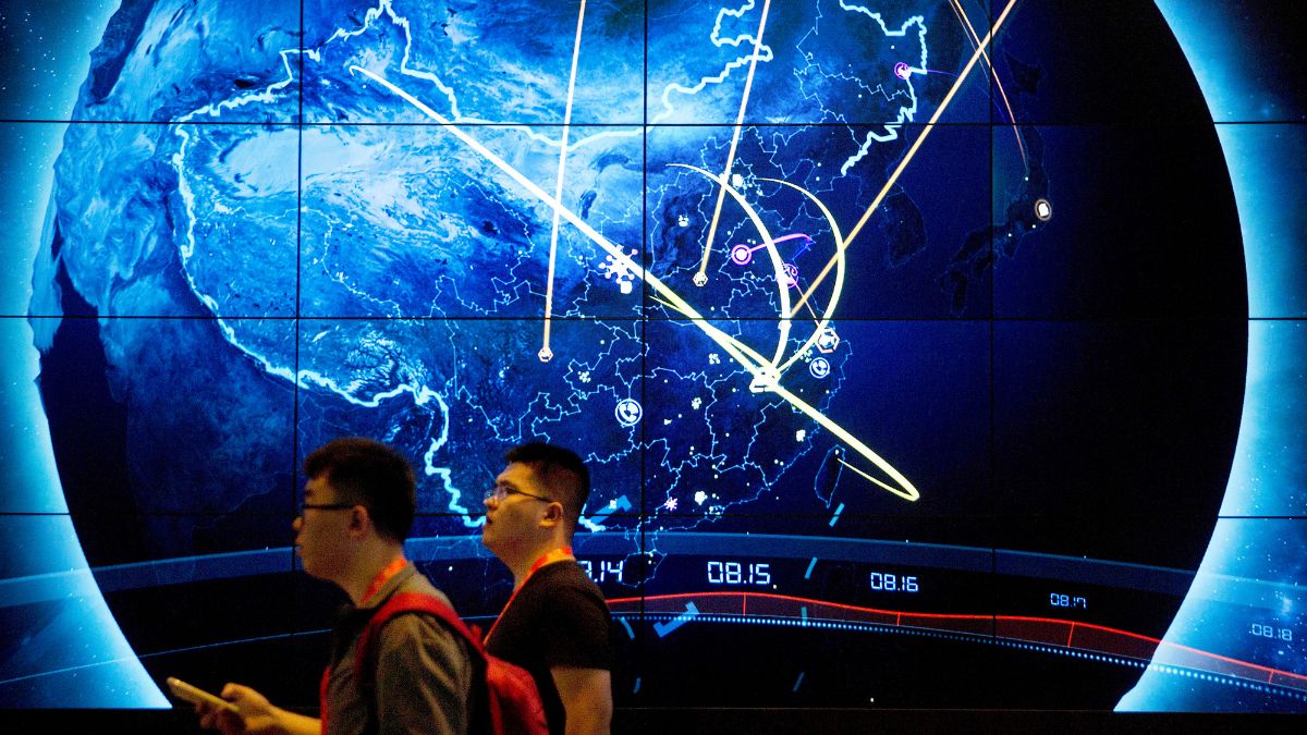 Phantom crash: How Chinese hackers covertly targeted smartphones of US officials and journalists Phantom crash: How Chinese hackers covertly targeted smartphones of US officials and journalists