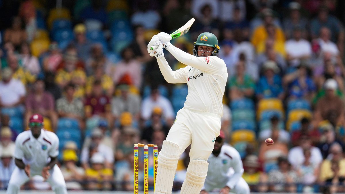 Usman Khawaja had also supported journalist Peter Lalor when Sen Radio sacked him in February. Image: AP
Usman Khawaja had also supported journalist Peter Lalor when Sen Radio sacked him in February. Image: AP