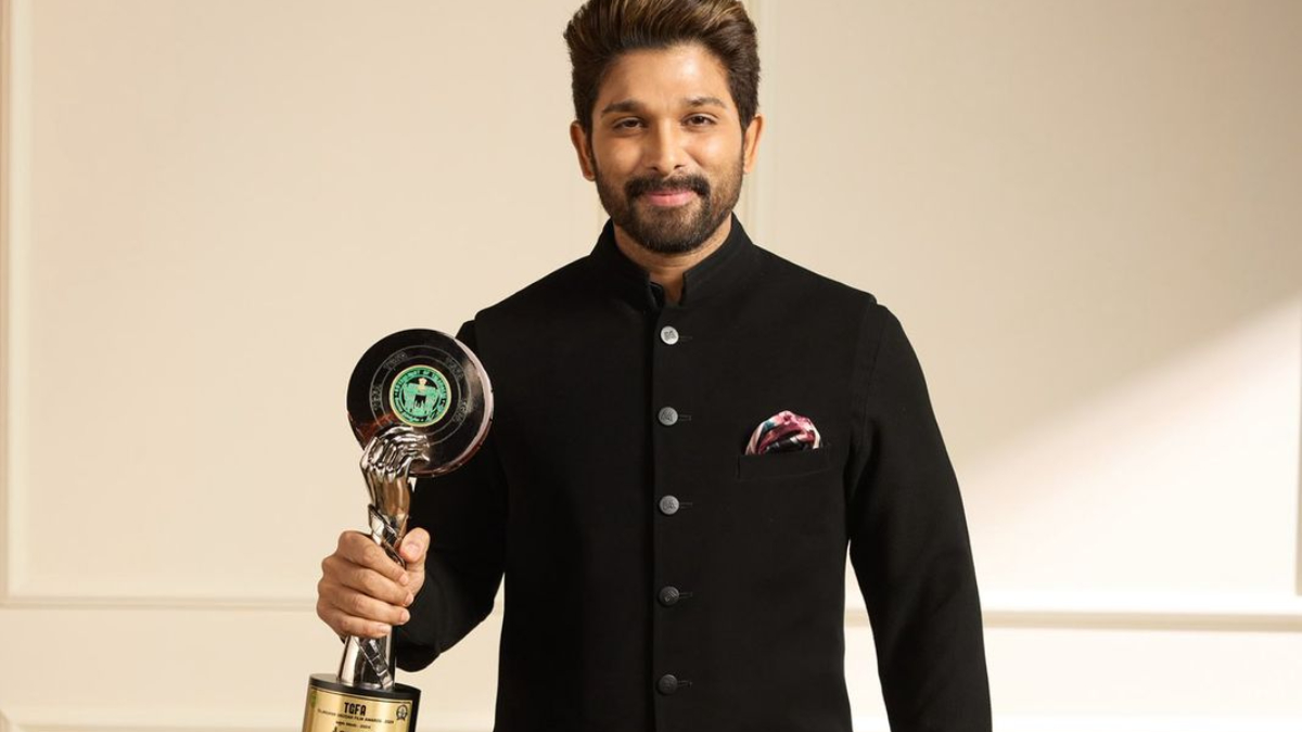 How 'Pushpa 2' star Allu Arjun stole the show at Telangana Gaddar Film Awards as the film emerged a blockbuster How 'Pushpa 2' star Allu Arjun stole the show at Telangana Gaddar Film Awards as the film emerged a blockbuster