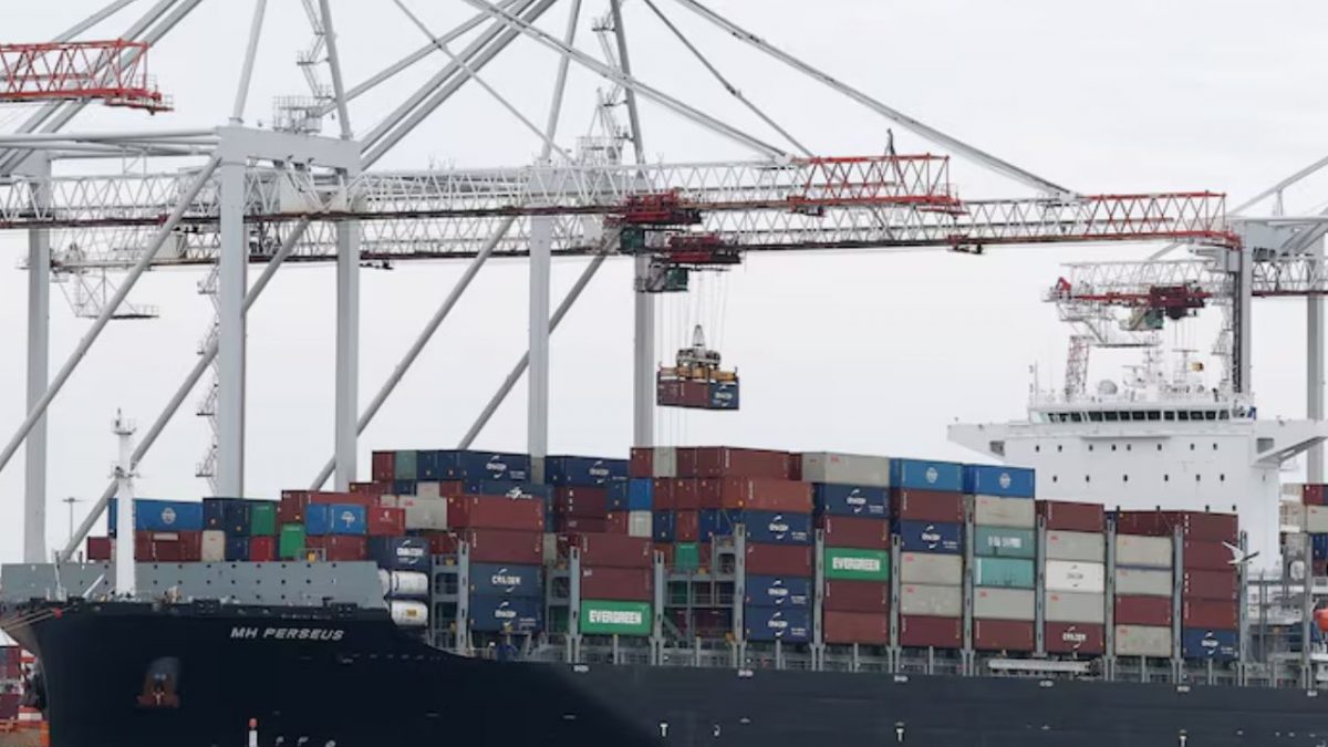 Cargo is loaded onto the container ship MH Perseus, following its arrival from New Orleans, U.S., at the Port of Southampton, Southampton, Britain, April 3, 2025. Source: Reuters Cargo is loaded onto the container ship MH Perseus, following its arrival from New Orleans, U.S., at the Port of Southampton, Southampton, Britain, April 3, 2025. Source: Reuters