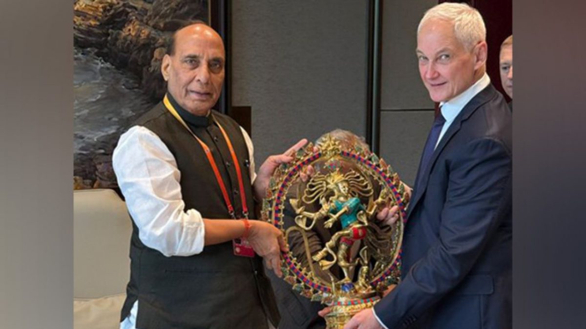 Russia assures supply of more S-400 systems to India during meeting with Rajnath Singh Russia assures supply of more S-400 systems to India during meeting with Rajnath Singh