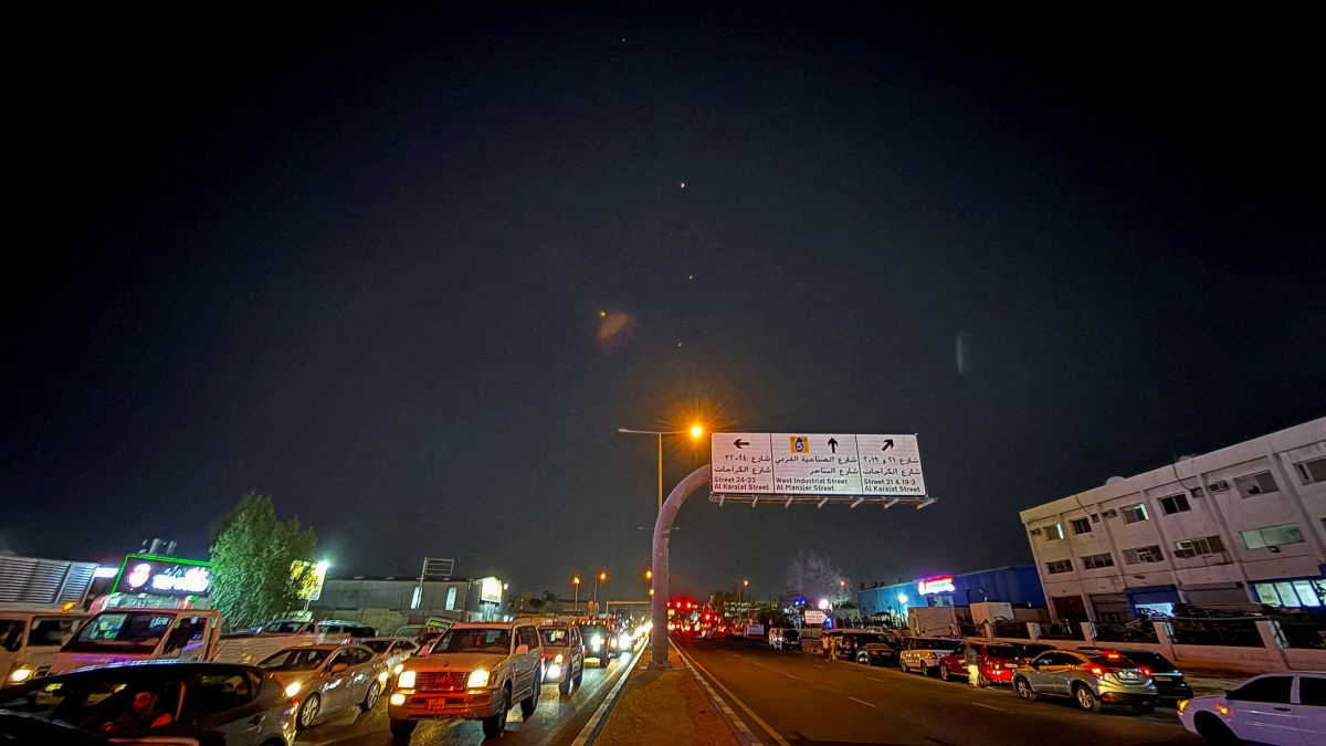 Why did Iran give prior warning about the attack on US air base in Qatar? Why did Iran give prior warning about the attack on US air base in Qatar?