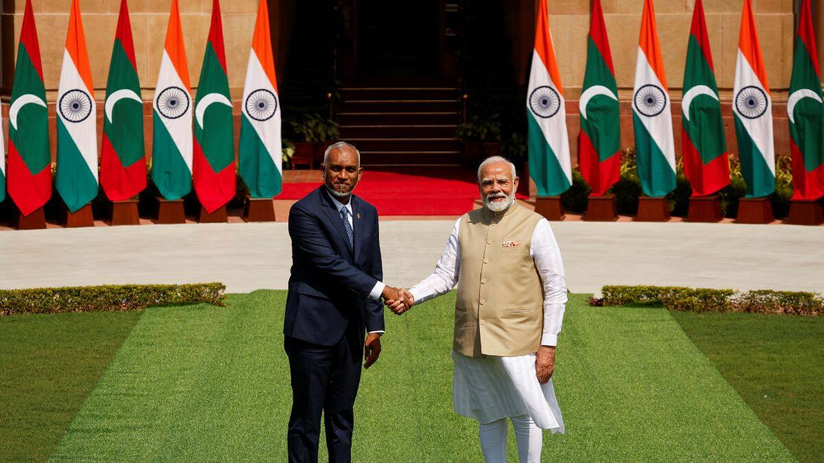 Modi in Maldives, Trump in Scotland, and Other Top News