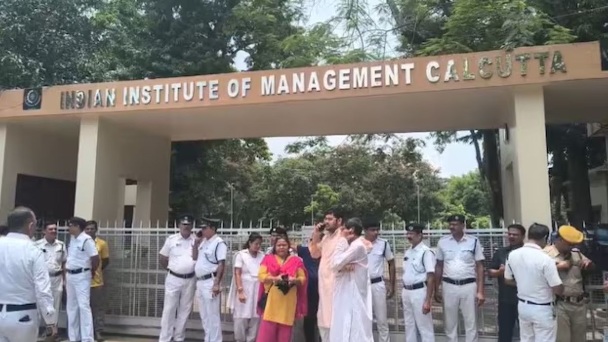 Woman alleges rape, father says she fell from car: What really happened at IIM Calcutta hostel? Woman alleges rape, father says she fell from car: What really happened at IIM Calcutta hostel?