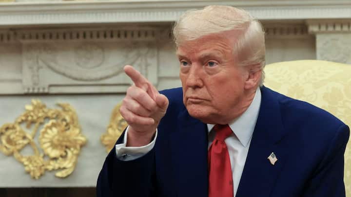 3 Trump moves that give away his distraction strategy to divert attention from Epstein files 3 Trump moves that give away his distraction strategy to divert attention from Epstein files