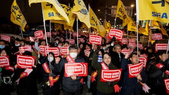 Doctors shout a slogan in a protest against a plan to admit more students to medical school, in front of the Presidential Office in Seoul, South Korea, February. Reuters
