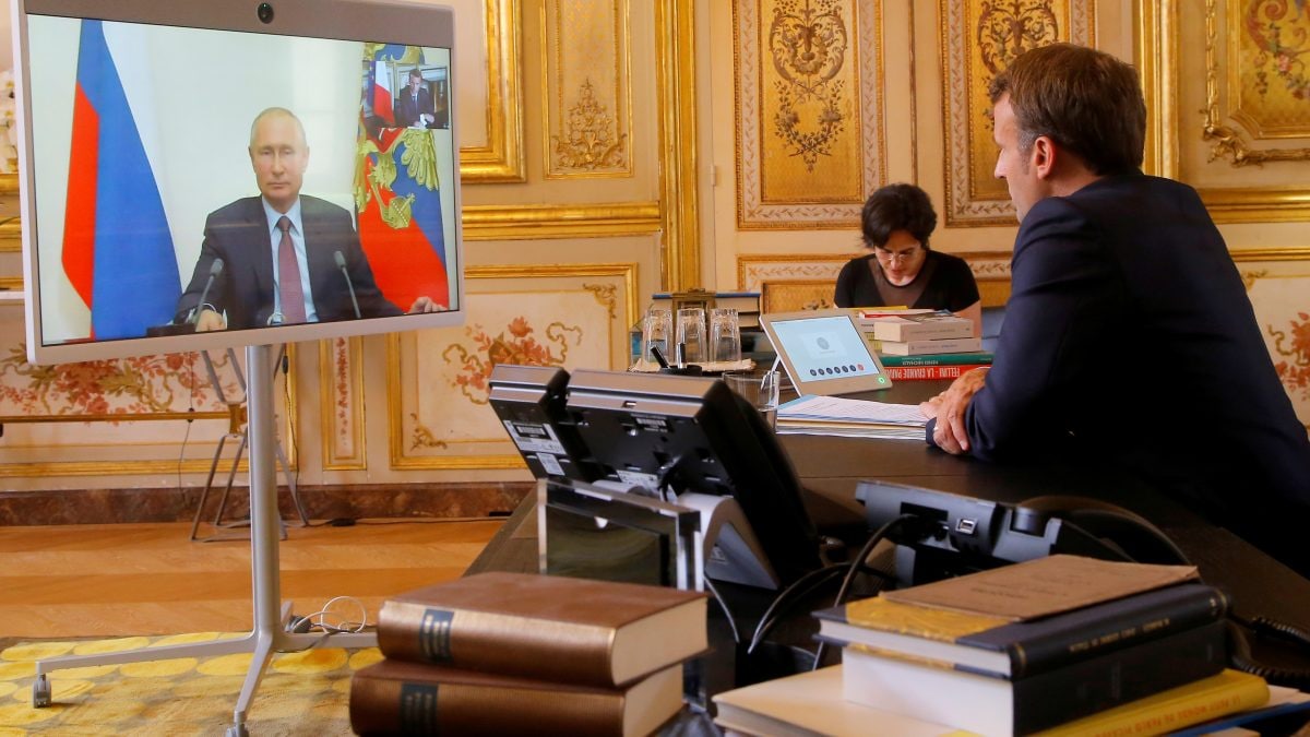 Putin and Macron discuss Ukraine cease-fire, Iran nuclear deal in two-hour call