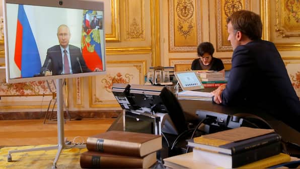 Putin and Macron discuss Ukraine cease-fire, Iran nuclear deal in two-hour call