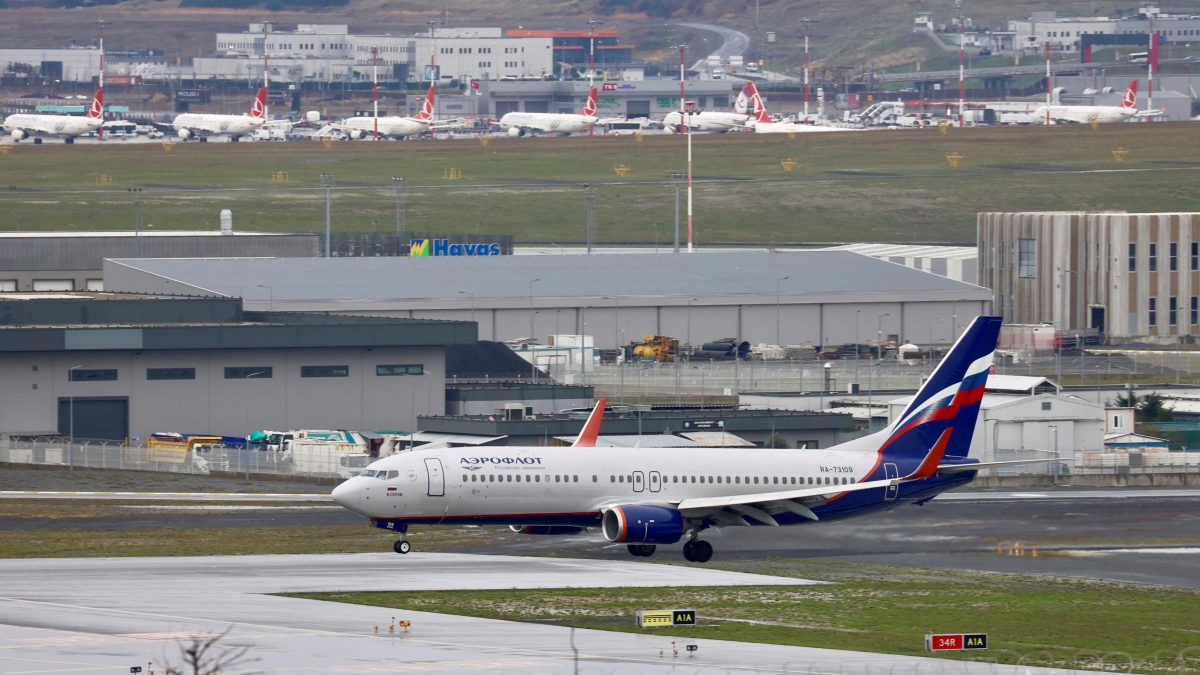 FILE PHOTO: An Aeroflot aircraft at Istanbul International Airport in Istanbul, Turkey December 13, 2022. REUTERS/Yoruk Isik/ File Photo FILE PHOTO: An Aeroflot aircraft at Istanbul International Airport in Istanbul, Turkey December 13, 2022. REUTERS/Yoruk Isik/ File Photo