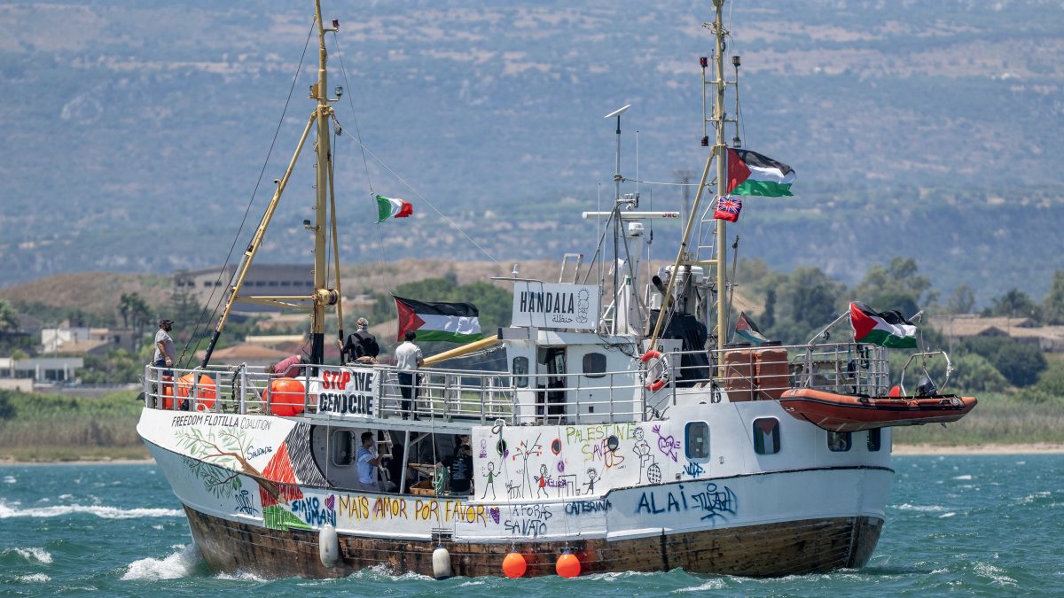 Global Sumud Flotilla heading to Gaza targeted by drones and explosions, activists say Global Sumud Flotilla heading to Gaza targeted by drones and explosions, activists say