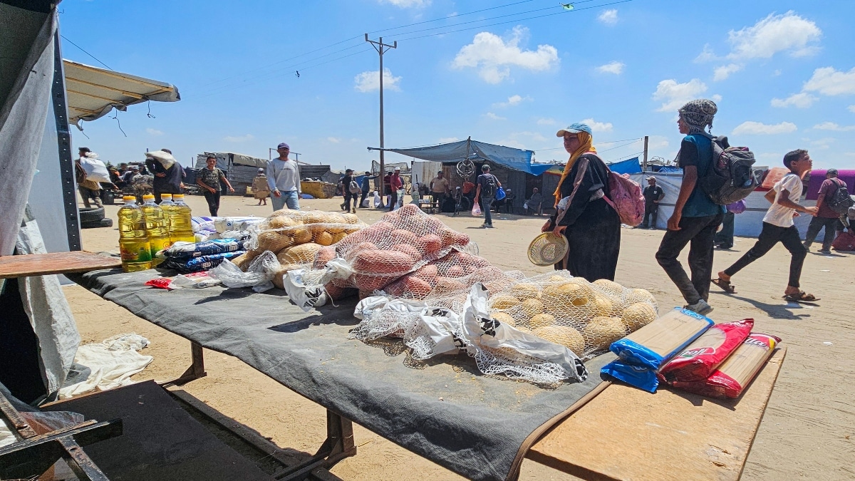 Gaza officials accuse Israel of killing 93 aid seekers, Pope Leo condemns strikes