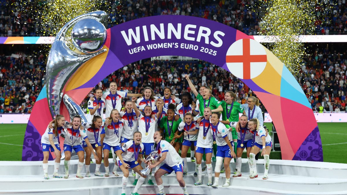 Chloe Kelly stars again as England beat world champions Spain to defend Euro title Chloe Kelly stars again as England beat world champions Spain to defend Euro title