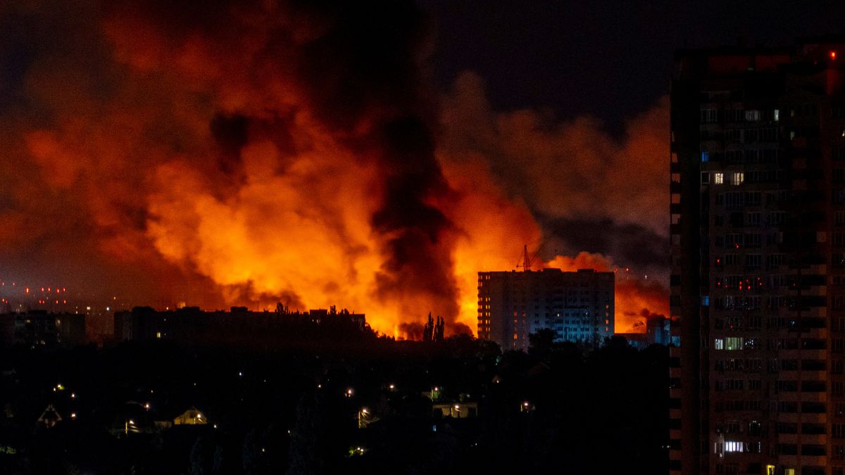 Flames and smoke billow from buildings during mass Russian drones and missile strikes on the Ukraine's capital Kyiv on July 4, 2025, amid the Russian invasion of Ukraine. (Photo: OLEKSII FILIPPOV/AFP) Flames and smoke billow from buildings during mass Russian drones and missile strikes on the Ukraine's capital Kyiv on July 4, 2025, amid the Russian invasion of Ukraine. (Photo: OLEKSII FILIPPOV/AFP)
