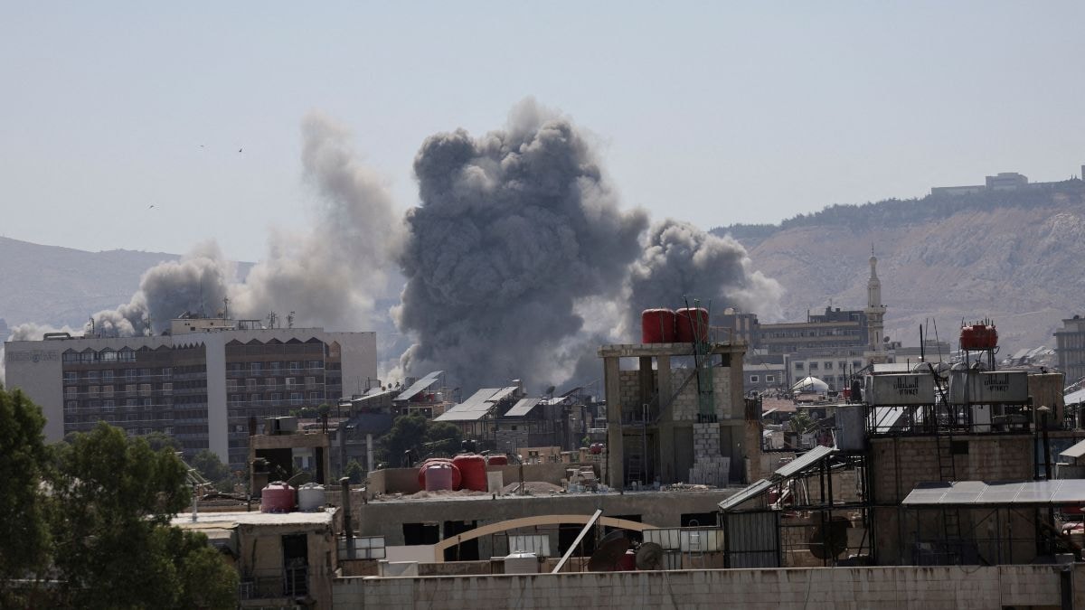In 2nd round of strikes, Israel hits Syrian defence ministry in Damascus over violence against Druze