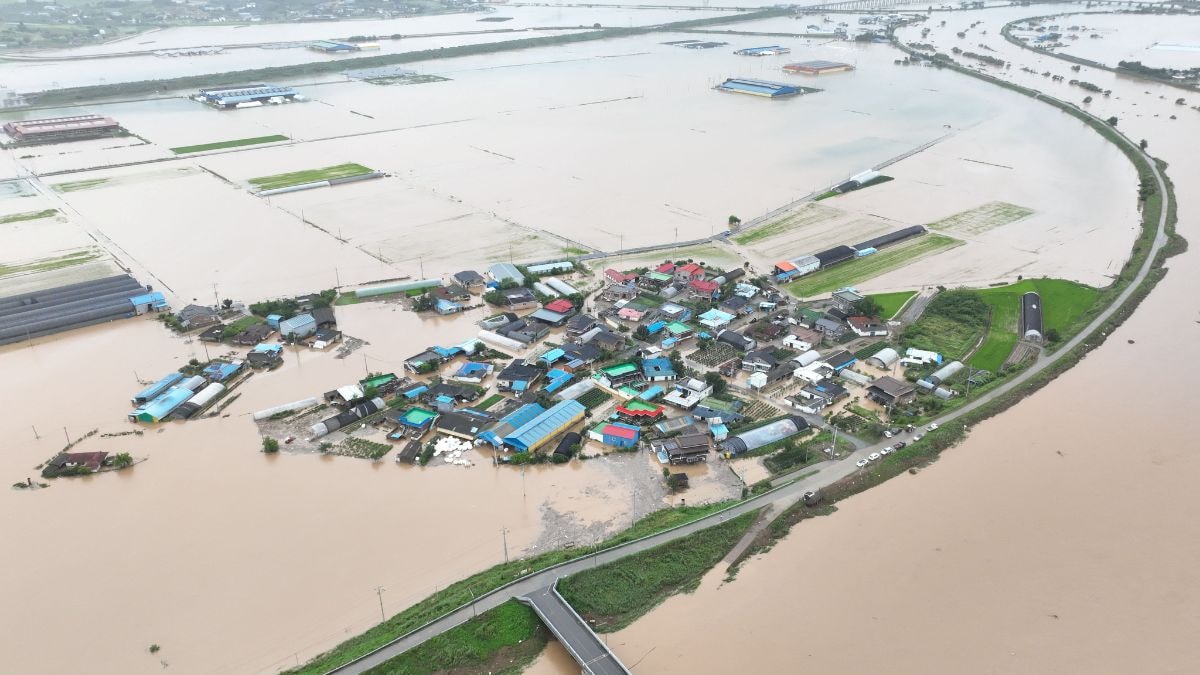 4 die as torrential rains lash South Korea, landslide alerts issued in vulnerable regions
